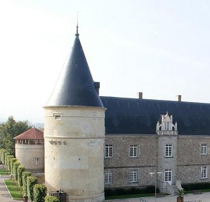 chateau de boutheon